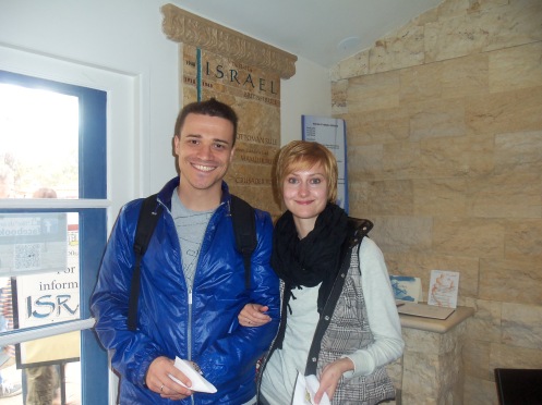 Guests from Russia visit the House of Israel.